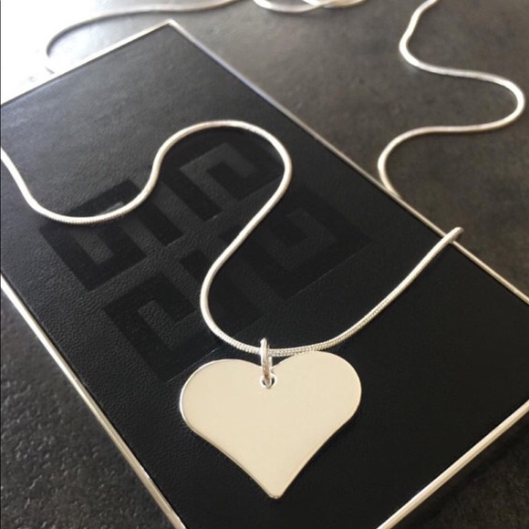 💝 925 Sterling Silver Heart Necklace 💝 - Picture 3 of 4